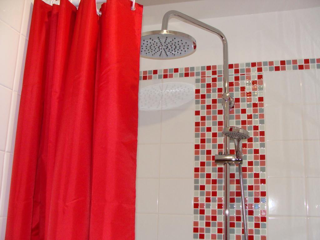Bed and Breakfast Le Vieux Castel Goustranville Zimmer foto